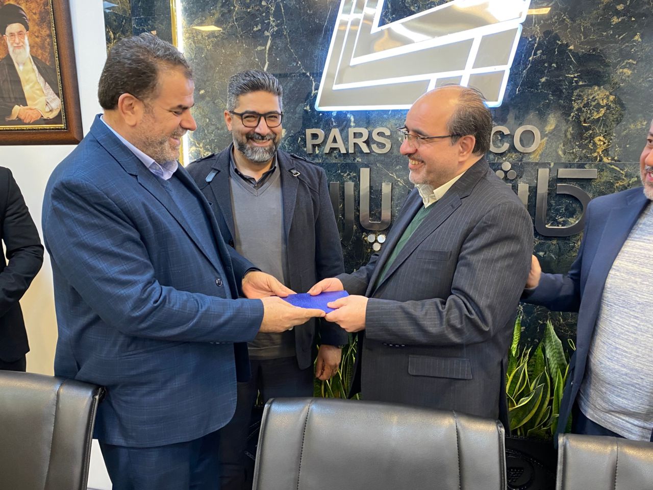 مراسم معارفه مدیر عامل جدید شرکت کاشی پارس
